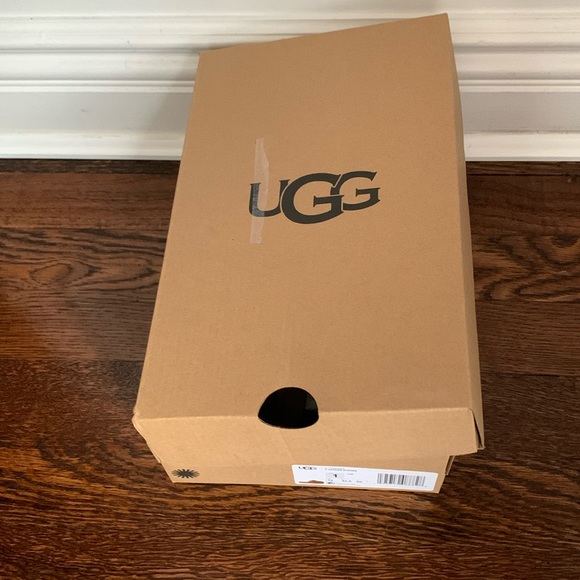 NWT Ugg Keegan Suede Slippers Chestnut - Picture 4 of 8